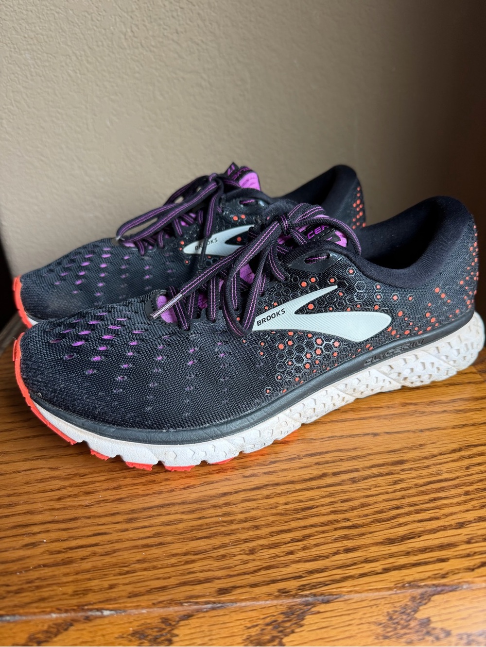 Brooks Glycerin 17 Women’s Black Running Shoes with Purple and Orange Accents